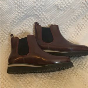 Naturalize boots like new condition